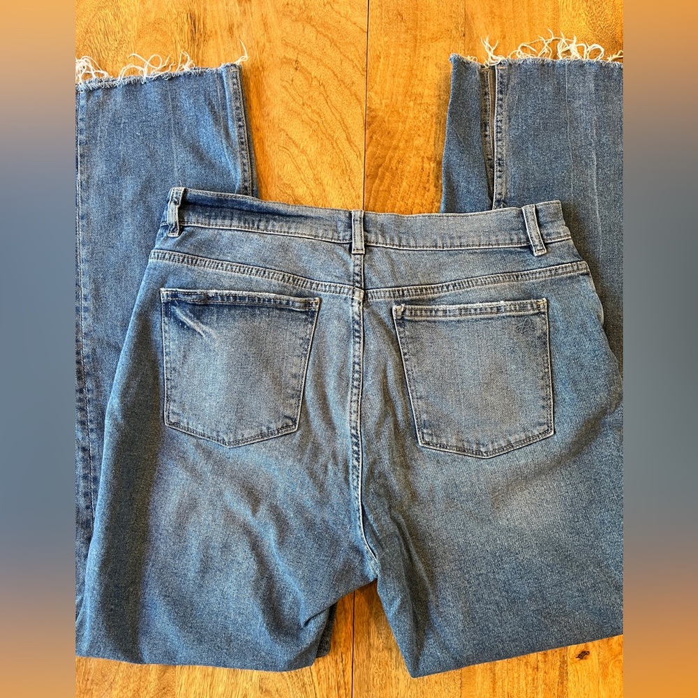 DL1961 Patti Straight High Rise Vintage 31” Reef Raw Medium Wash Denim Jeans
